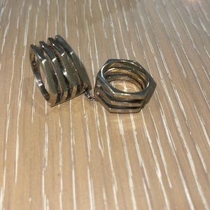 Gold Henri Bendel ring